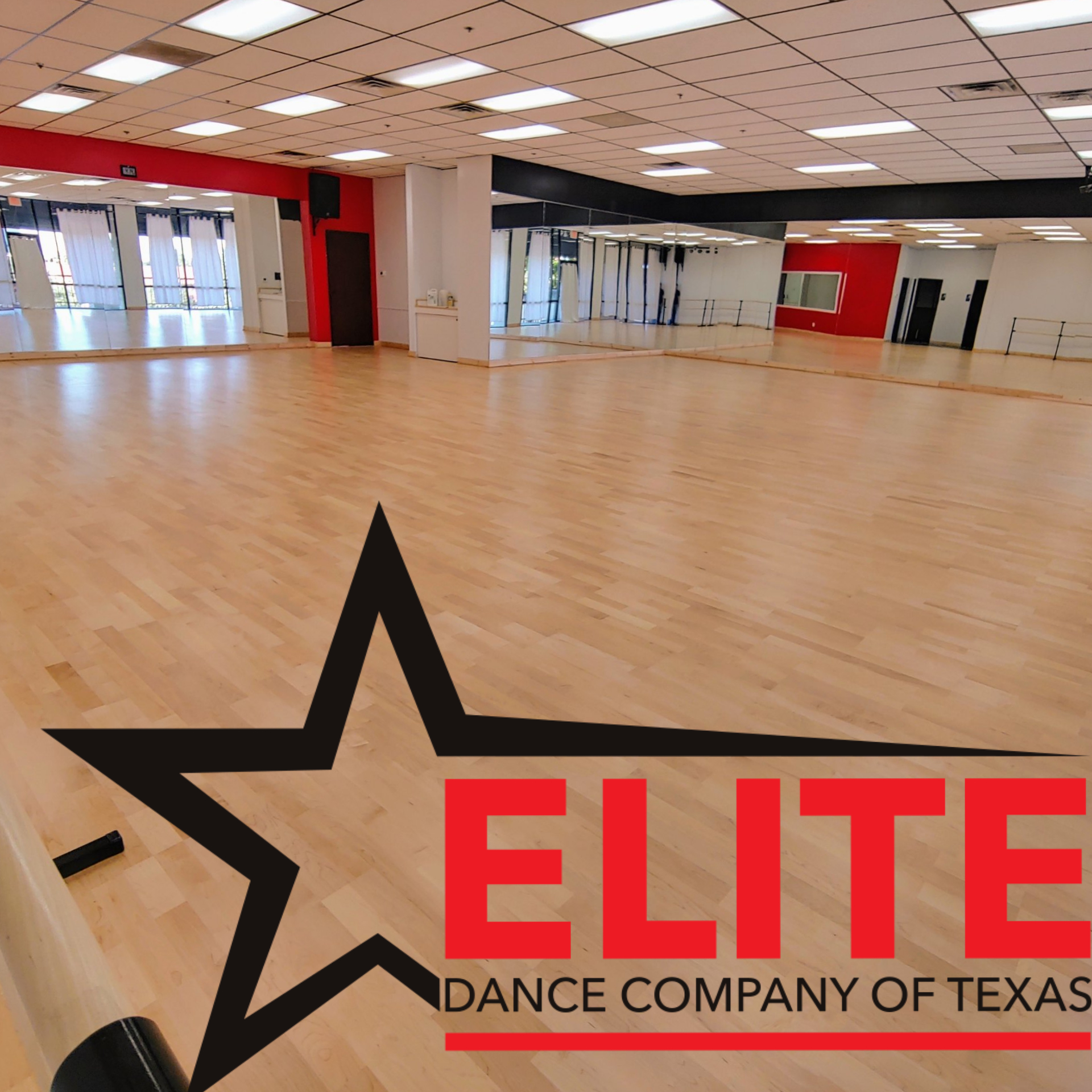 Dance studio at Elite Dance Company of Texas of Irving, TX